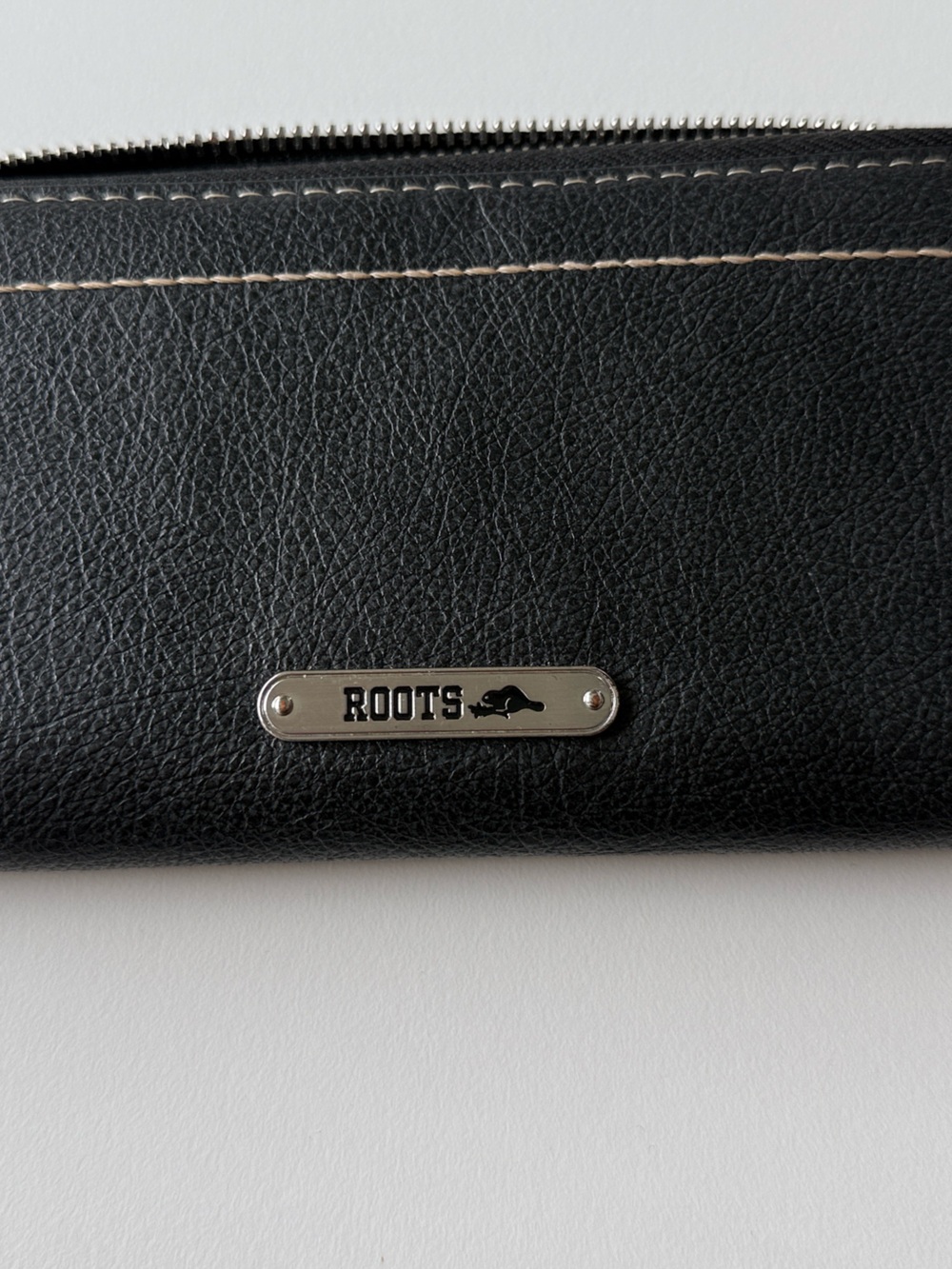 Roots women’s wallet